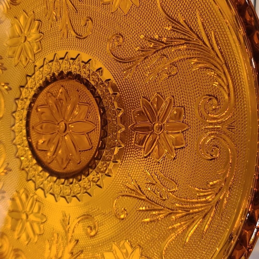 Vintage 1970s Tiara Amber Indiana Glass Serving tray and pedestal glass set - Picture 7 of 8
